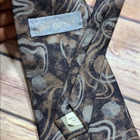 Vintage Italian Silk Tie - Picture 3 of 4